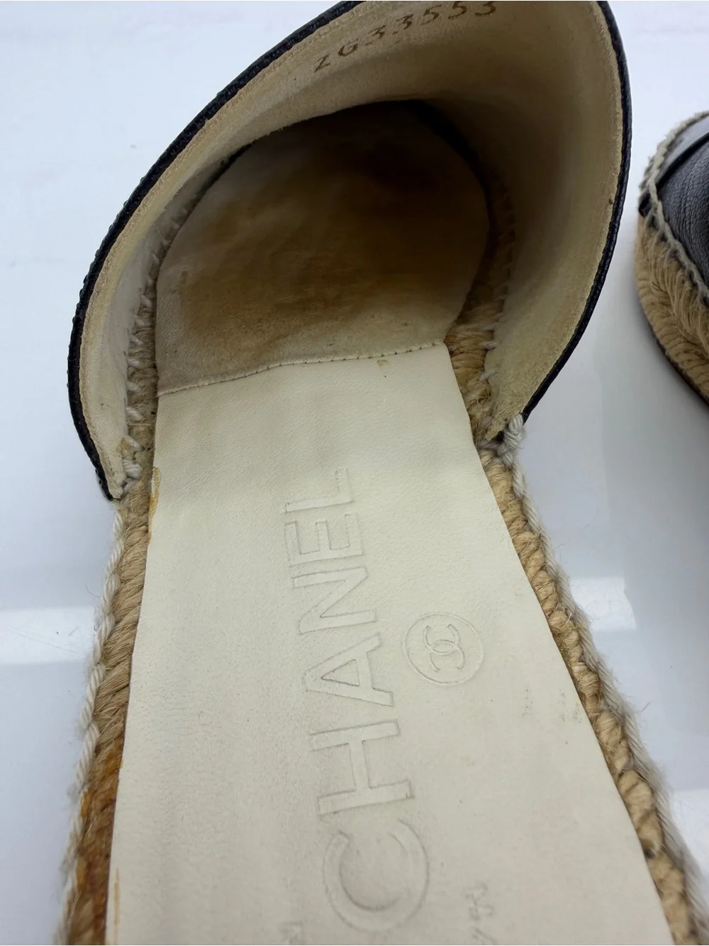 CHANEL authentic iridescent